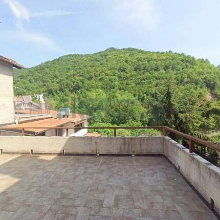 Foto Casa indipendente in vendita a Vessalico