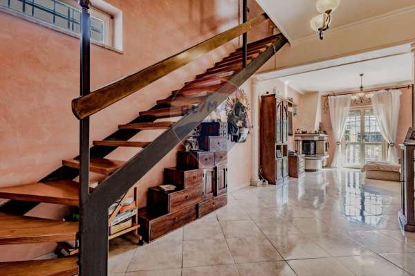 Foto Casa indipendente in vendita a Zagarolo