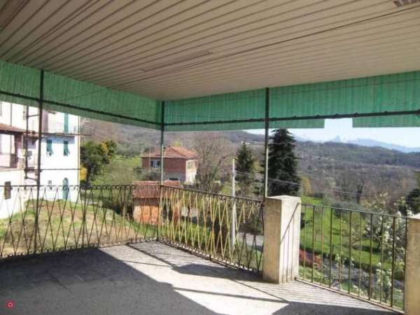 Foto Casa Indipendente in Vendita in zona Orturano a Bagnone