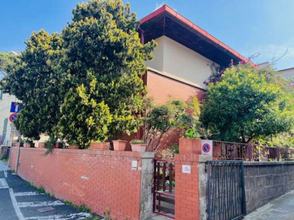 Foto CASA INDIPENDENTE LIBERA SU QUATTRO LATI RIOTORTO LI