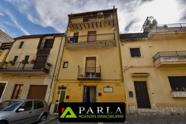 Foto CASA INDIPENDENTE PIAZZA MACALUSO CANICATTI