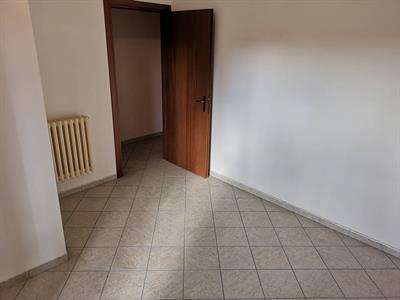 Foto Casa semi indipendente in Vendita, 6 Locali, 4 Camere, 240 mq (M