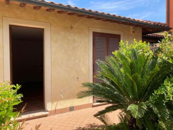 Foto Casa semindipendente in vendita a La Rotta - Pontedera 99 mq  Rif: 1327756