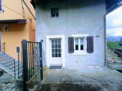 Foto Casa singola in Vendita, 2 Locali, 170 mq, Ornavasso (Migiandone