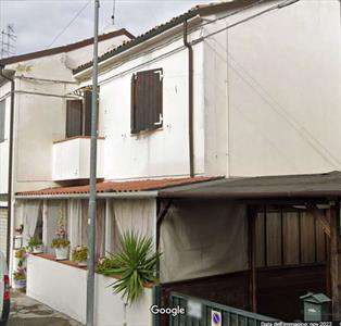 Foto Casa singola in Vendita, 4 Locali, 110 mq, Ferrara