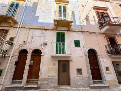 Foto Casa singola in Vendita, 4 Locali, 3 Camere, 100 mq (FASANO)