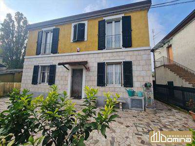Foto Casa singola in Vendita, 6 Locali, 160 mq, Ancona