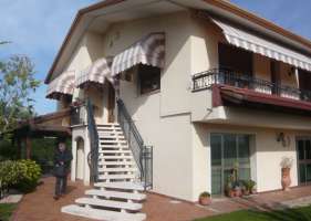 Foto Casa singola in Vendita, pi� di 6 Locali, 207 mq, Istrana