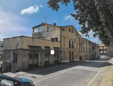Foto Casa singola in Vendita, pi� di 6 Locali, 211 mq, Fermo
