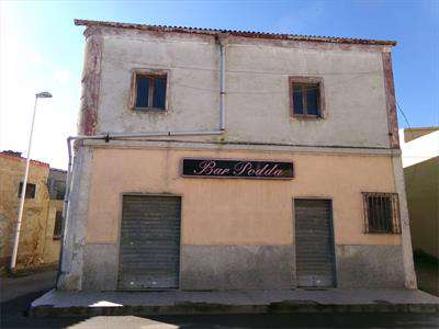 Foto Casa singola in Vendita, pi� di 6 Locali, 220 mq, Assemini