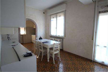 Foto Casa singola in Vendita, pi� di 6 Locali, 640 mq, Vallefoglia (C
