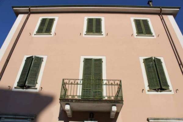 Foto Casa singola in vendita a Carrara 200 mq  Rif: 864530
