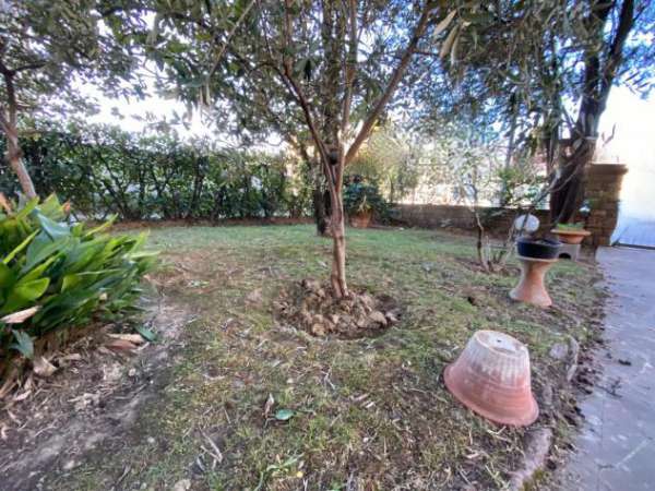 Foto Casa singola in vendita a Empoli 350 mq  Rif: 1254830