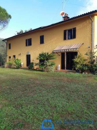 Foto Casa singola in vendita a Montevettolini - Monsummano Terme 350 mq  Rif: 1283837