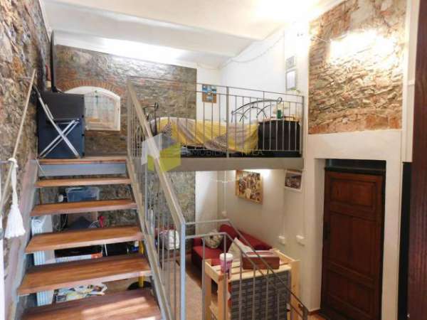 Foto Casa singola in vendita a San Giuliano Terme 250 mq  Rif: 1321276