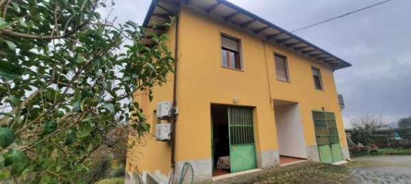 Foto Casa singola in vendita a Santa Maria a Monte 270 mq  Rif: 1230284