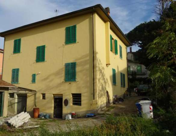 Foto Casa singola in vendita a Vinci 400 mq  Rif: 886974
