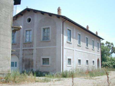 Foto Casale Commerciale in Vendita in VIA PORTUENSE a Roma