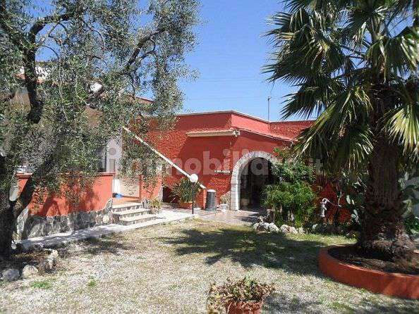 Foto Casale con annesso B&B