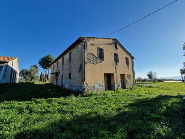 Foto Casale in vendita a Amelia