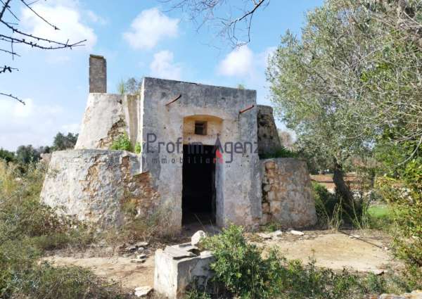 Foto Casale in vendita a Carovigno