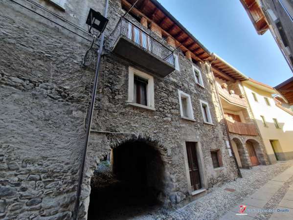 Foto Casale in Vendita a Edolo Via Canale