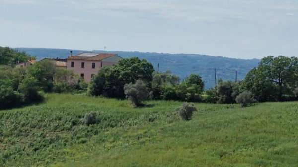 Foto Casale in vendita a Lugnano in Teverina