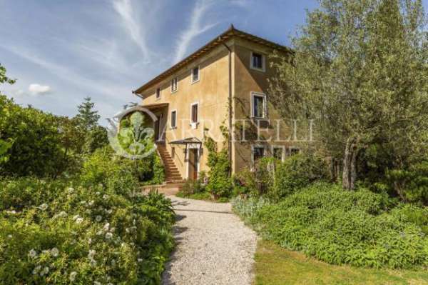 Foto Casale in vendita a Montepulciano