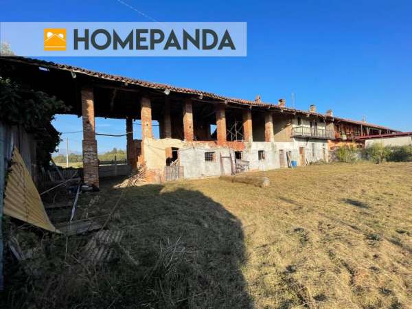 Foto Casale in vendita a San Giorgio Canavese