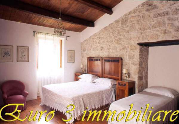Foto CASOLARE in VENDITA a ASCOLI PICENO