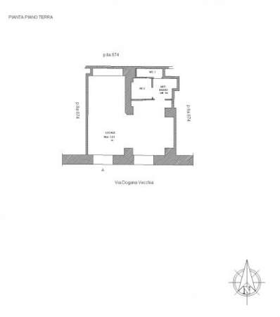 Foto CENTRO STORICO - AMPIO LOCALE DI 60 MQ RISTRUTTURATO - RENDITA DEL 7%