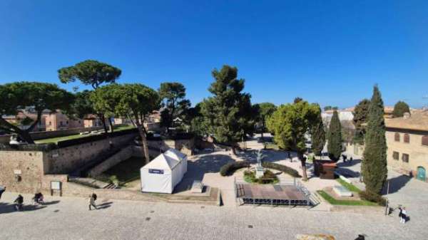 Foto CENTRO STORICO: Fano, arco d'augusto: la tua dimora nel cuore della storia!immagina di svegliarti ogni mattina ammirando dalla finestra del tuo appar