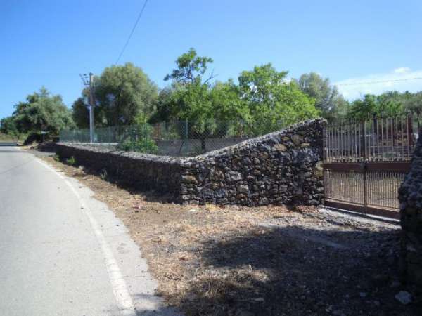 Foto codice 5387 TERRENO CON PROSPETTO STRADA  A BELPASSO