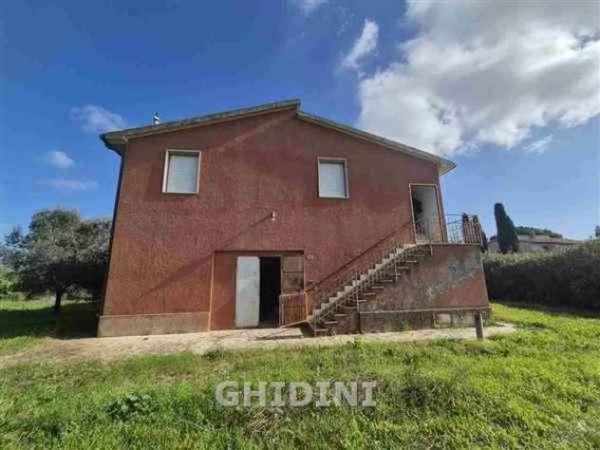 Foto COLONICA di 9 vani e di 250 mq (ORBETELLO - FONTEBLANDA) rif. 2473.500M