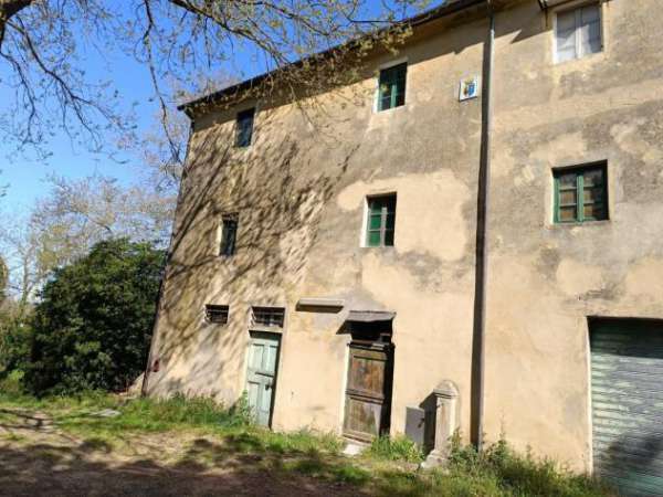 Foto Colonica in vendita a Crespina Lorenzana 900 mq  Rif: 1322738