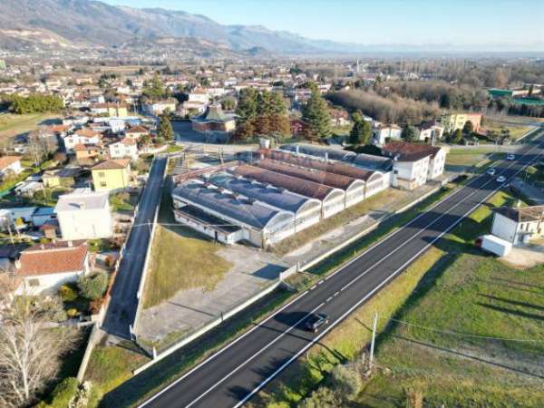 Foto Commerciale Altro in vendita a Cordignano, Ponte della Muda