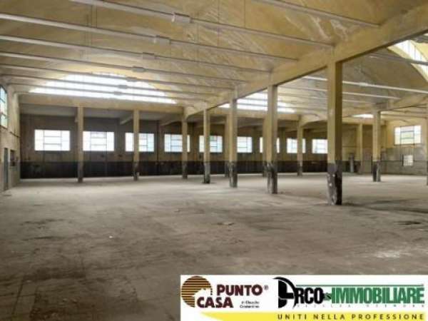 Foto Complesso Industriale in Via Buonriposo � Palermo