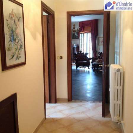 Foto CONTRADA CESE APPARTAMENTO IN VILLA- PRIMO PIANO - CON PICCOLO APPEZZAMENTO  DI TERRENO DI PERTINENZA