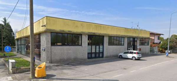 Foto Crevalcore (BO) - Vendesi capannone commerciale a reddito