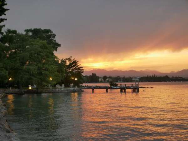 Foto Desenzano del Garda Lotto singolo di terreno edificabile