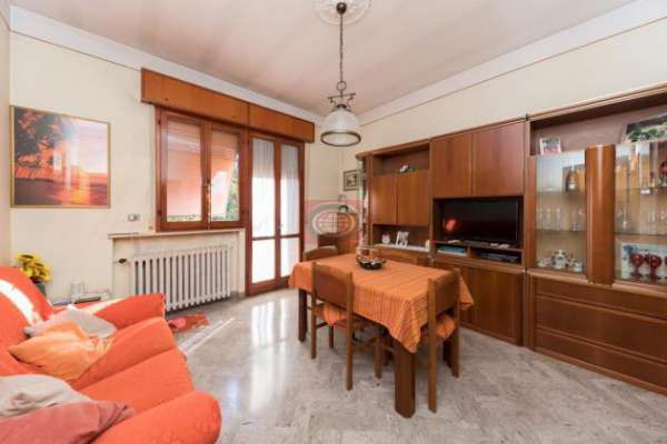 Foto Diegaro Casa singola con due appartamenti.