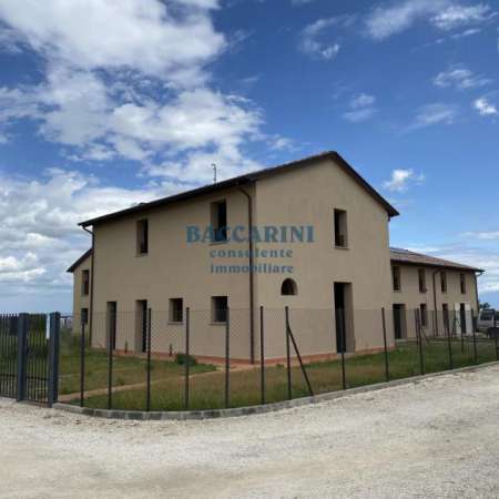 Foto DUE VILLETTE CON CORTE ESCLUSIVA - FAENZA VIA TEBANO 8