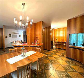 Foto Duplex in Vendita, pi� di 6 Locali, 235 mq, Carpi