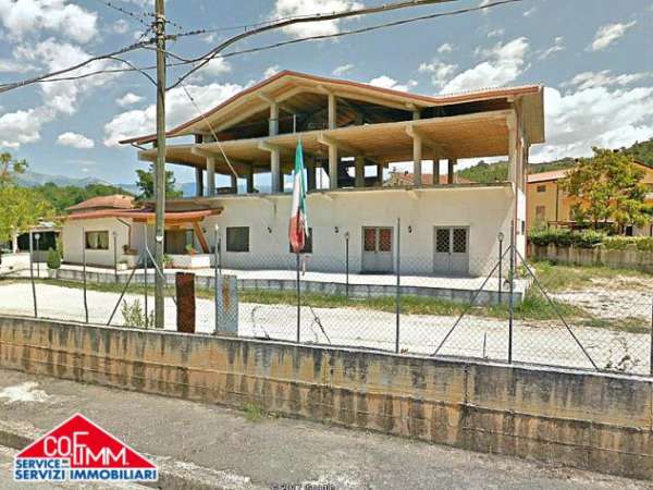 Foto Fabbricato e attivit  commerciale in vendita ad Arpino