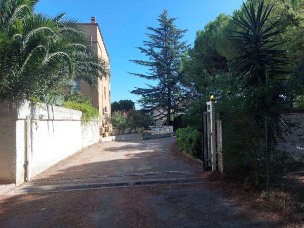 Foto Garage - Posto auto in vendita a Montesilvano