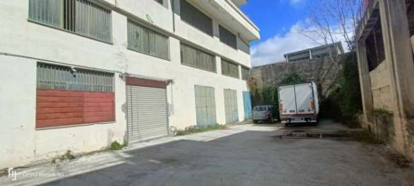 Foto Garage / Posto Auto in vendita a Lamezia Terme