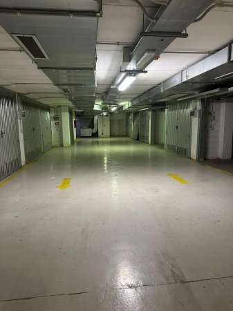 Foto Garage in vendita a Roma