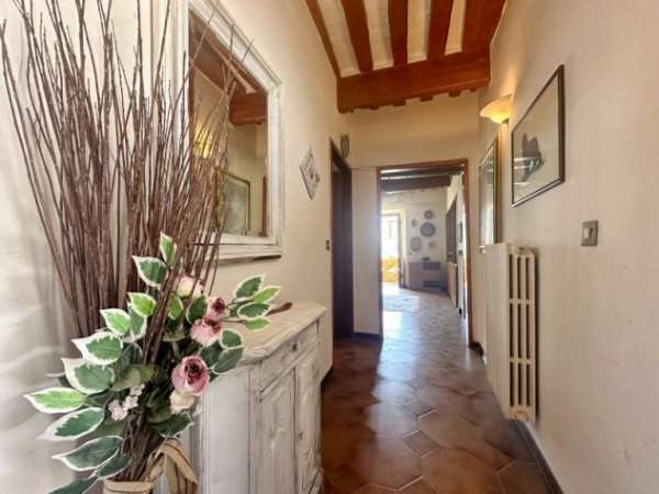 Foto GAVORRANO APPARTAMENTO AL PIANO PRIMO IN TIPICO STILE TOSCANO