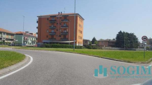 Foto Immobile di 150 m con 3 locali in vendita a Caponago