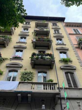 Foto Immobile di 176 m con 5 locali in vendita a Torino